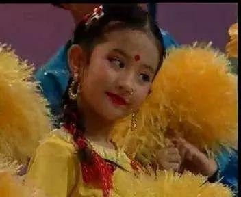 女明星小时候视频爆料网,揭秘女明星小时候的萌态瞬间